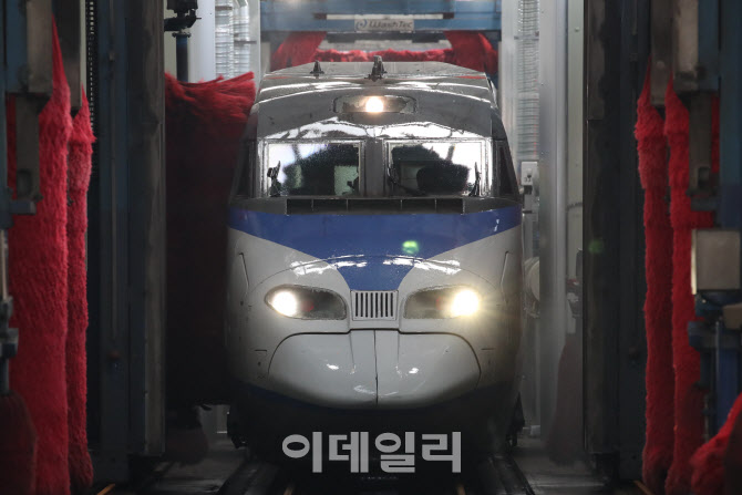 [포토]KTX 새단장처럼~