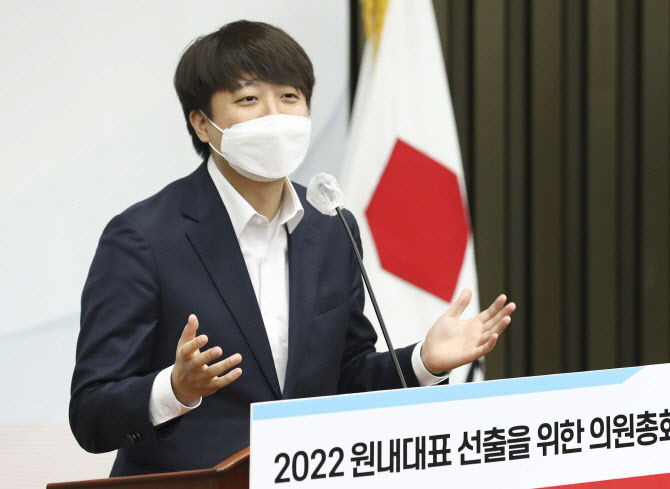 이준석 "안철수와 난 '톰과 제리'…끝날 땐 해피엔딩"