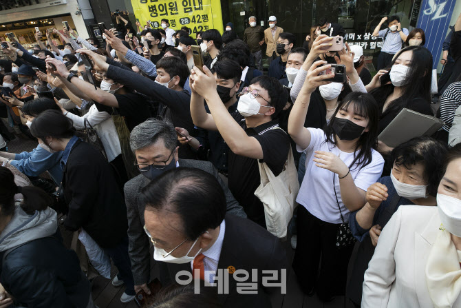[포토]윤석열 당선인을 보기 위해