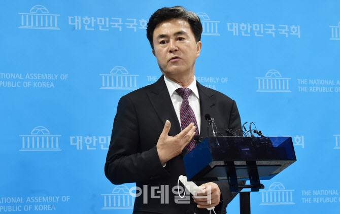 [포토]김태흠, '충남지사 출사표'