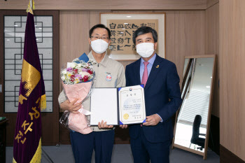 휴비스 고성욱 전주공장장, ‘산업통상자원부 장관상’ 수상