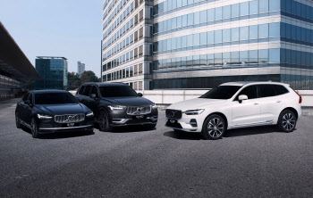 볼보차, 배터리 향상된 XC90, S90, XC60 리차지 PHEV 출시