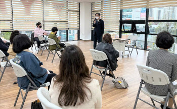 이한복 경기교육감 예비후보, 유치원연합회 정책간담회 참석