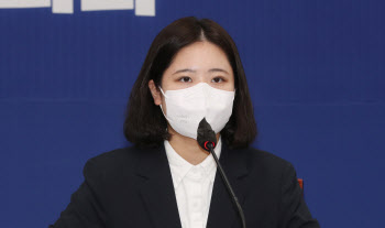 박지현 "국민 최고 관심사가 검찰 문제?"…연일 `검수완박` 신중론