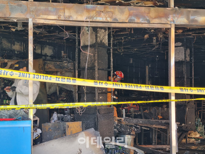 "전쟁터인 줄"…'연쇄 방화' 영등포 상가 화재, 60대男 사망(종합)