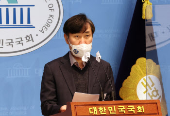 정호영 '자진사퇴' 요구한 하태경 "청문회서 철저히 물을 것"