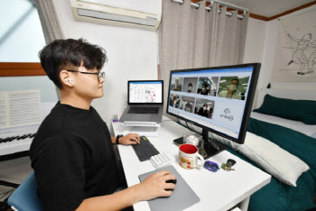 "사무실 출근? 비효율적이죠"...대세는 '재택근무'