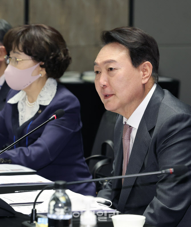 [포토]윤석열 당선인, 서울국제포럼 축사