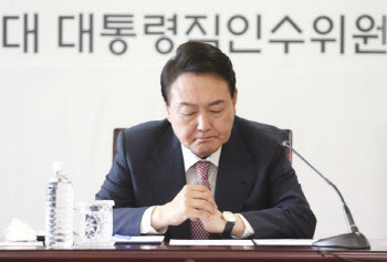 尹, 침묵 깨나…정호영·검수완박 입장 주목