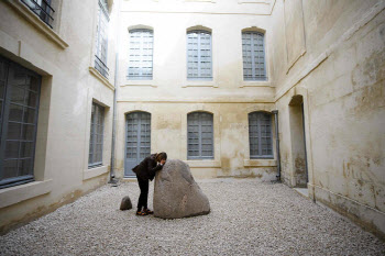 이우환 미술관, 한·일 이어 프랑스에도 문 열어