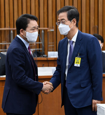 성일종 "한덕수 청문회, 민주당 전략과 연결돼 어려움 있어"