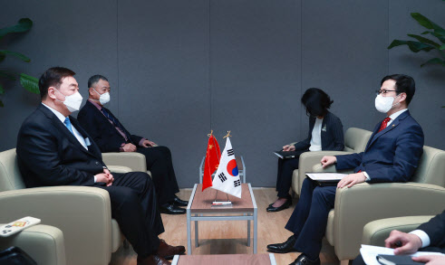 여한구 통상본부장, 주한중국대사 접견…‘상하이 봉쇄’ 韓기업 우려 전달