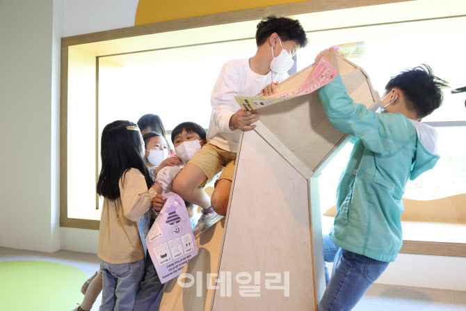 [포토]뛰어노는 아이들과 함께하는 전시회