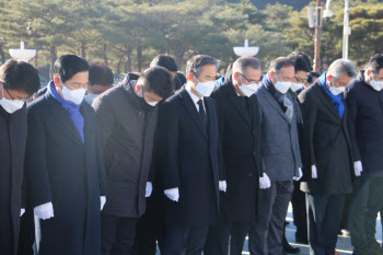 `배제` `밀어주기`…민주당, `공천` 아닌 `사천` 점입가경