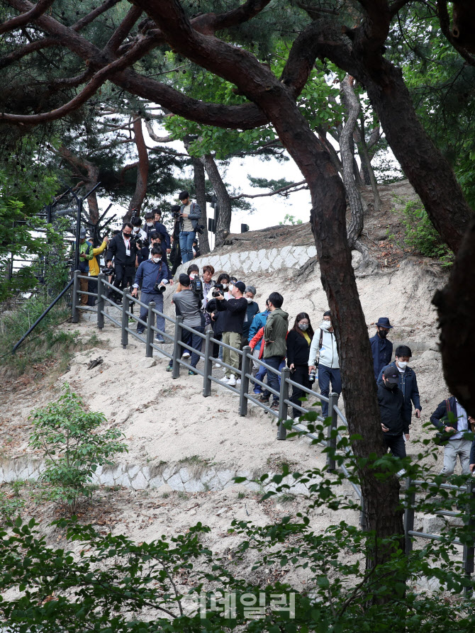 [포토] 청와대 전망대 향하는 등산길