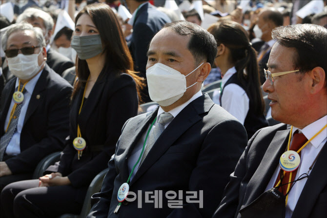 [포토]제20대 대통령 취임식 참석한 최원일 전 천안함장