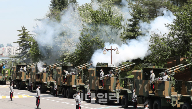 [포토]윤석열 제20대 대통령 취임 축하 예포