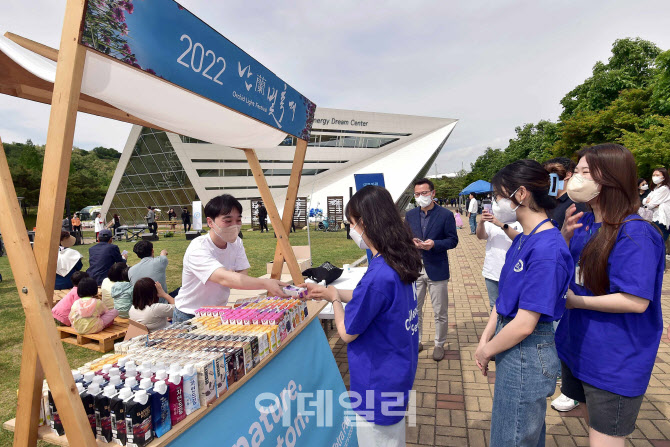 [포토] 테트라팩코리아 '난빛축제'