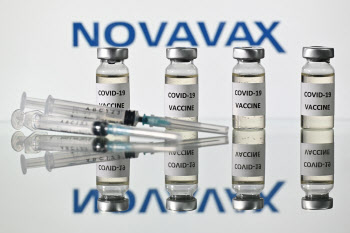 美 FDA 자문위, 노바백스 백신 긴급사용 승인 권고