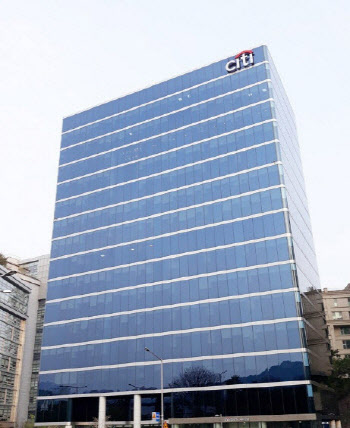 우량채 신용도 ‘희비’‥한국씨티銀 내리고 기아 올리고