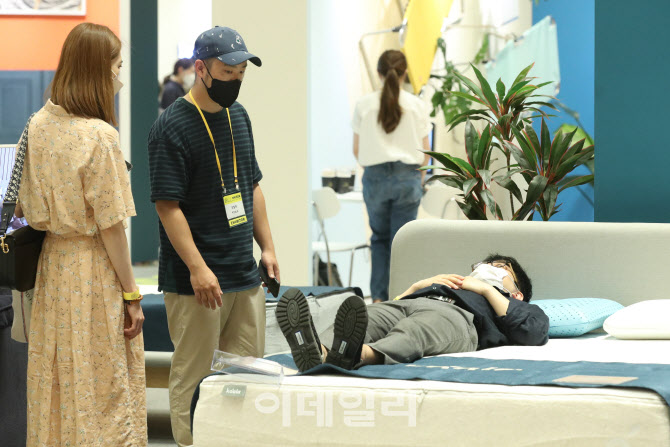 [포토]직접 누워봐야 알 수 있어요