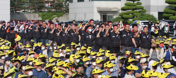 "현대차 노조, 임단협 교섭 결렬 선언"…夏鬪 그림자 짙어진 완성차