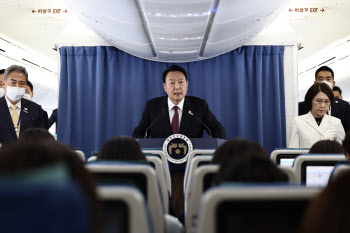 尹대통령 “한미일 정상회담, 외교적으로 가장 의미 있어”(종합)