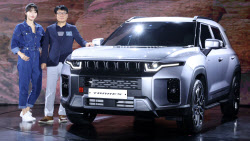 쌍용차, 중형 SUV ‘토레스’ 공식 출시…2740만~3020만 원