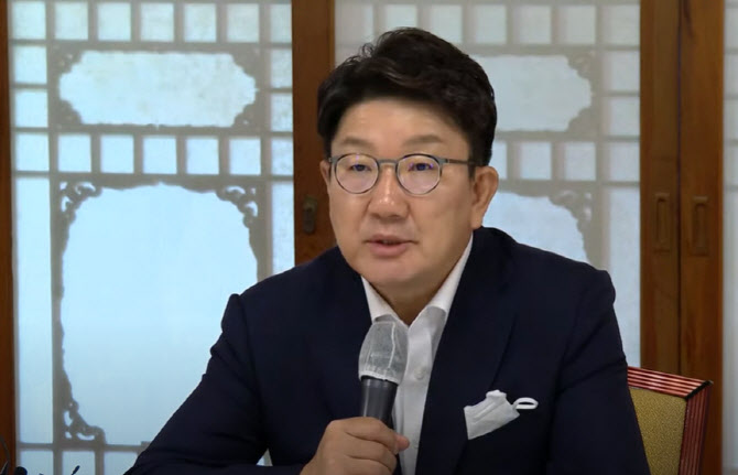 코로나 당정…권성동 "'과학방역' 국민 일상 제약 최소화해야"