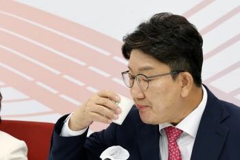 권성동, 호남行…"복합쇼핑몰 적극 지원…예산정책협의로 협치"