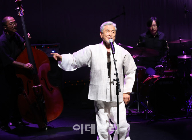 [포토] 쿼드 대학로극장 개관 축하공연