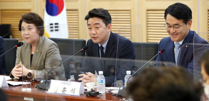 "`윤핵관`의 충견 바라나"…野 당권 주자, 경찰국 신설 강력 비판