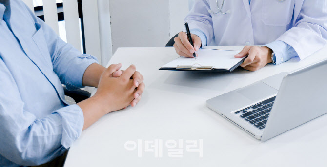 "정신병원 입원환자에 퇴원거부 '서면통지' 안하면 인권침해"