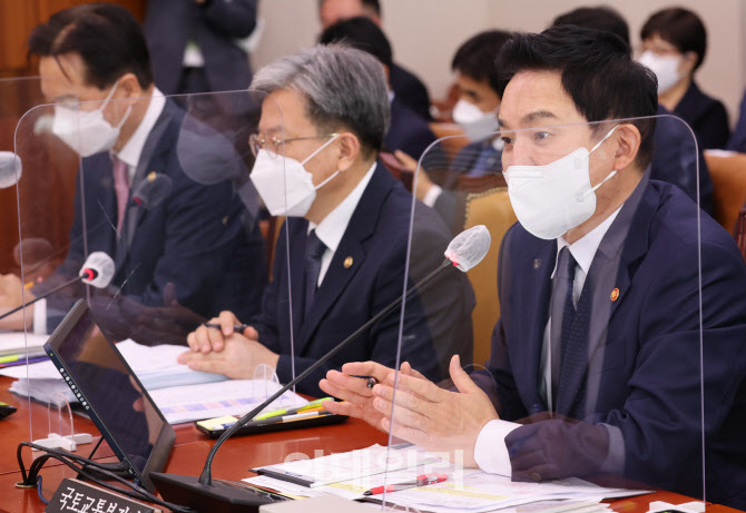 [포토]원희룡, '주택공급 곧 발표...청년, 서민 주거안정 실현'