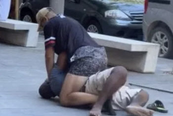 "아무도 안 말려"…대낮 이민자 살해사건에 이탈리아 '발칵'