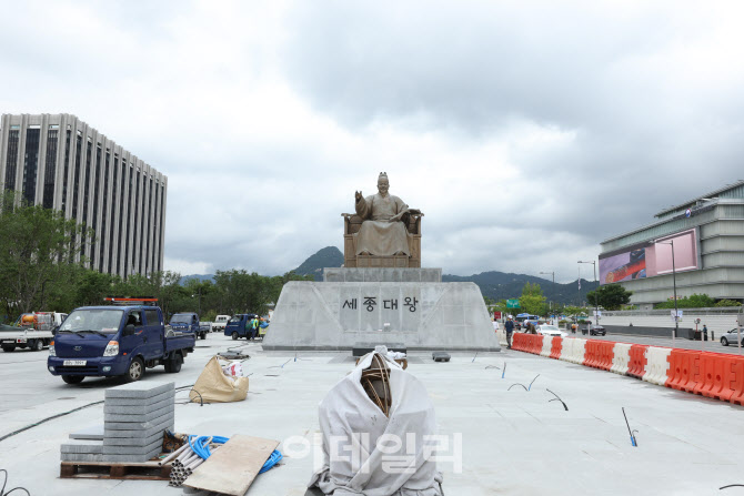 [포토]개장 나흘 앞둔 광화문광장, 마무리 공사중