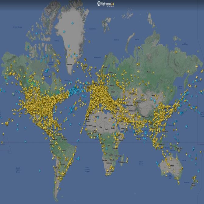 292만명이 시청한 ‘펠로시 비행’ 추적 사이트 비결은 [이앱!]