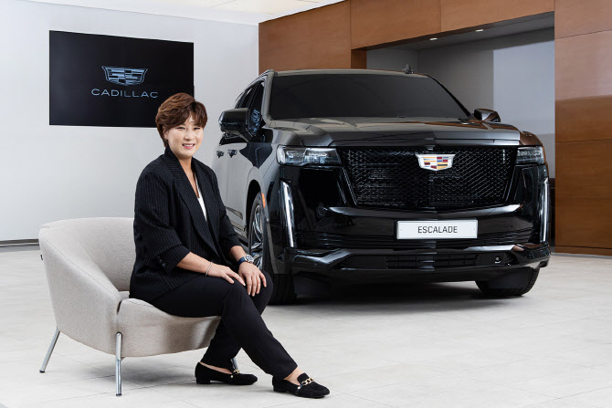 [누구차]`김연경·박세리·팀킴`…걸크러시 언니들이 타는 `SUV의 제왕`은?