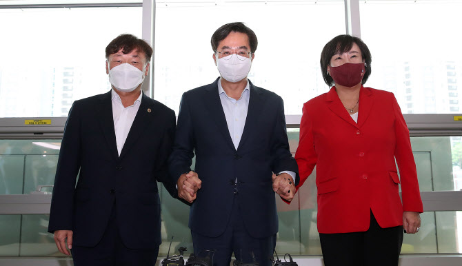 결국 고개숙인 김동연...경기도정 가속도 붙나