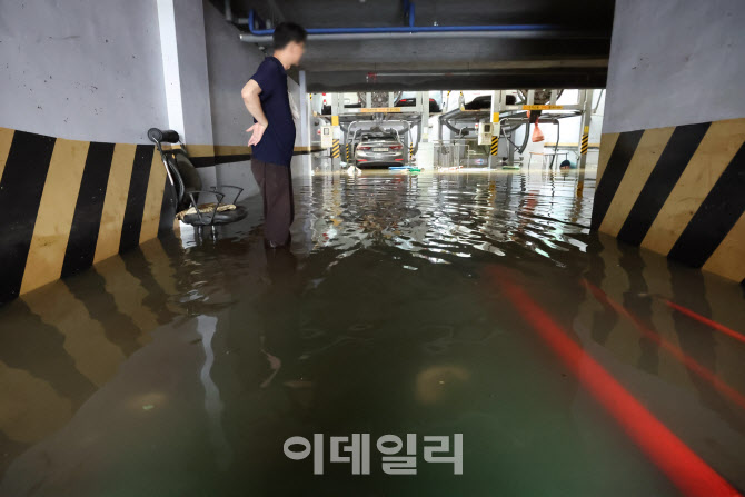 [포토]손을 어디서부터 써야 할지…