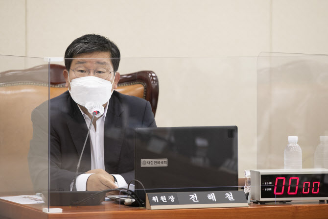 `친문` 전해철 "최고위원 후보, `친명·비명` 얘기 적절치 않아"