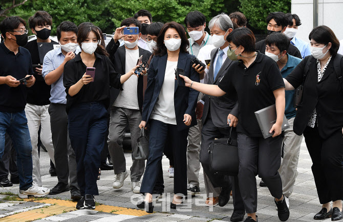 [포토]'법카 의혹' 김혜경, 경찰출석