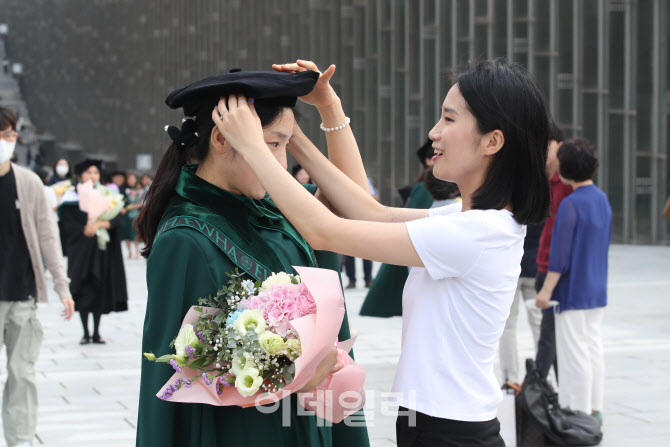 [포토]엄마 고생 많았어요~