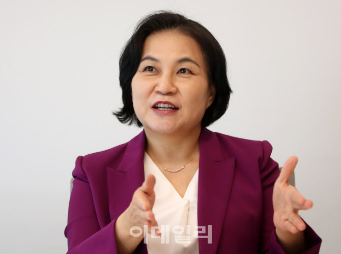 삼성전자, 넉 달 당겨 사외이사 공백 메운다…이사회 중심 경영 ‘포석’