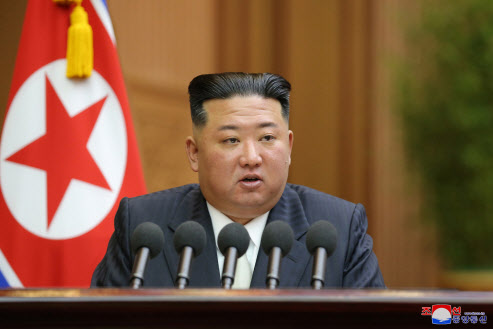 김정은 "美 목적은 北정권 붕괴…절대 핵 포기 안할 것"