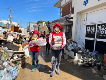 국민의힘, `힌남노` 포항 수해 복구 봉사활동