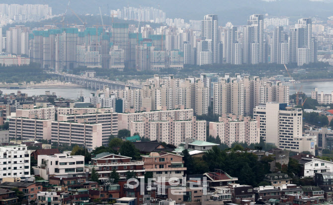 [포토]고금리 탓에… 부동산 한파 길어질듯