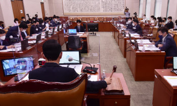 조정훈 “尹, ‘김건희 특검법’ 거부권 행사할 것…현실성 없어”