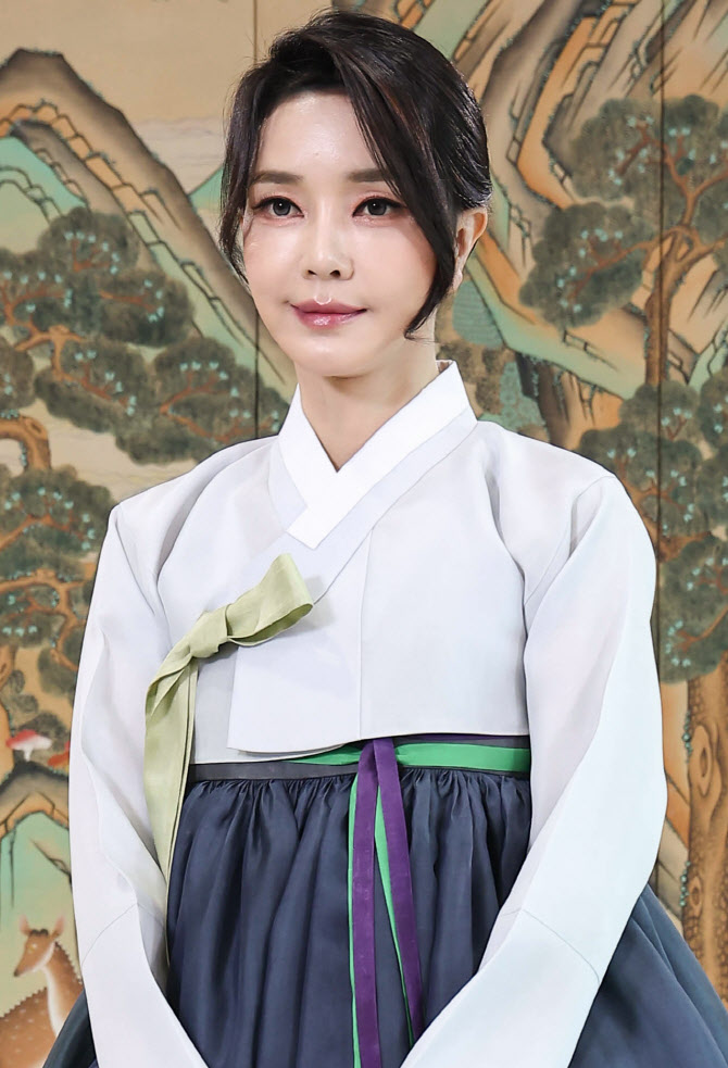 국민대, '김건희 여사 논문' 자료 제출명령 또 거부..."이유 몰라"
