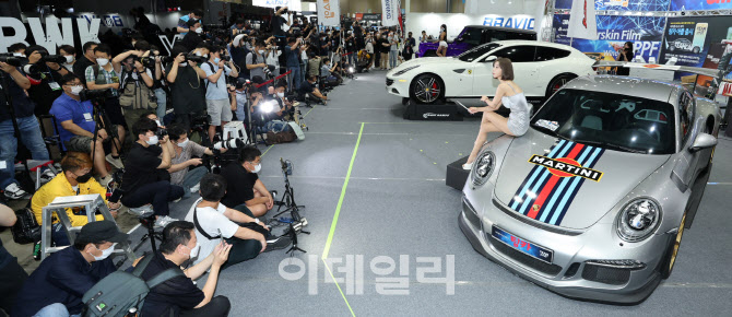 [포토]클래식카부터 IoT까지…자동차 문화 한 눈에